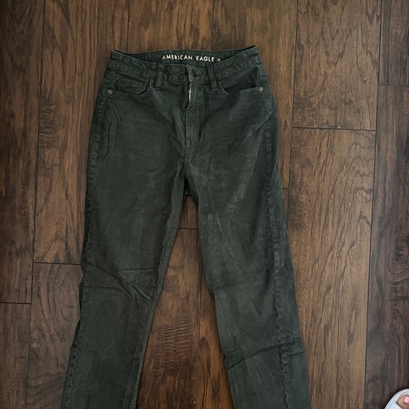 American Eagle Outfitters Dark Green Mom Corduroy Jeans - Picture 1 of 5